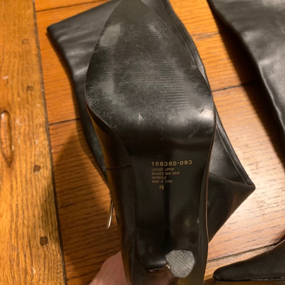 Thigh high leather stiletto boots, barely worn - Picture 2 of 2